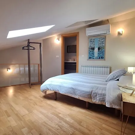 Duplex Plaza Saco Y Arce *