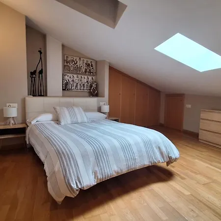 Διαμέρισμα Duplex Plaza Saco Y Arce Ουρένσε